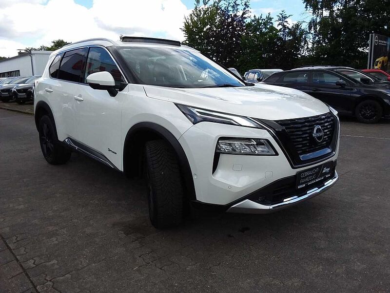 Nissan X-Trail Tekna 4x4*HeadUp*Panorama*Leder