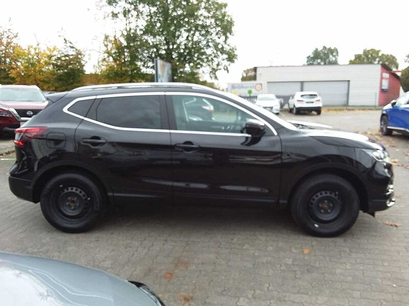 Nissan Qashqai 1.3 DIG-T 103 kW N-Connecta