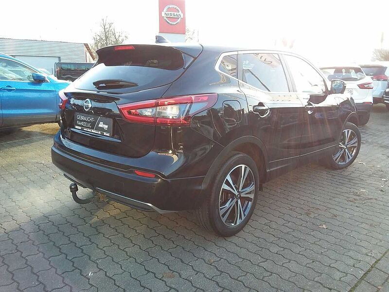 Nissan Qashqai 1.2 DIG-T N-Connecta*Navi*AHK*SHZ