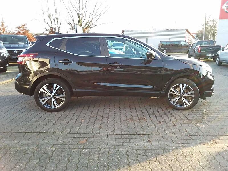 Nissan Qashqai 1.2 DIG-T N-Connecta*Navi*AHK*SHZ