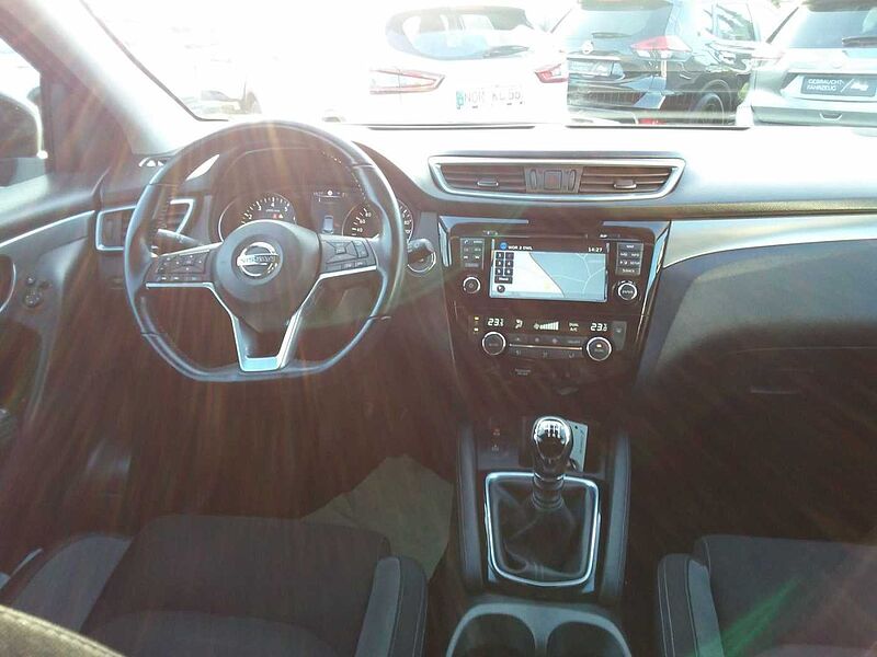 Nissan Qashqai 1.2 DIG-T N-Connecta*Navi*AHK*SHZ