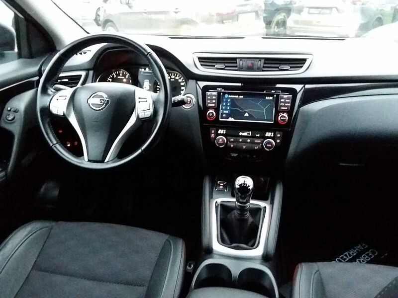 Nissan Qashqai 1.6 DIG-T Tekna 4x2