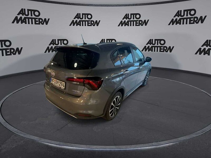 Fiat Tipo Hatchback Cross